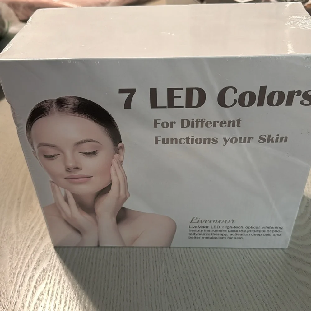 Face Mask  Therapy, 7-1 Colors Facial Skin Care Mask, Red - Picture 5 of 5